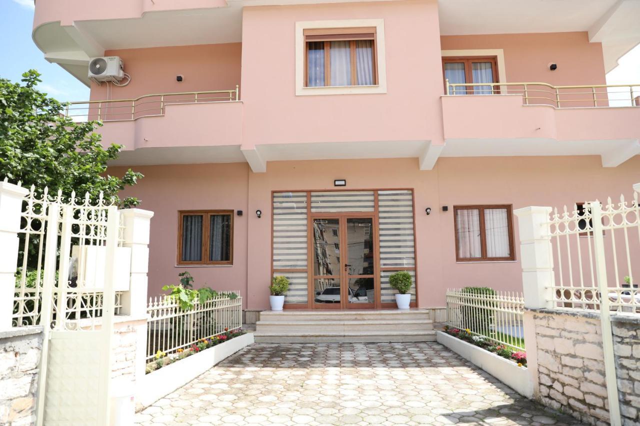 Hotel Vila Maledhi Берат Экстерьер фото